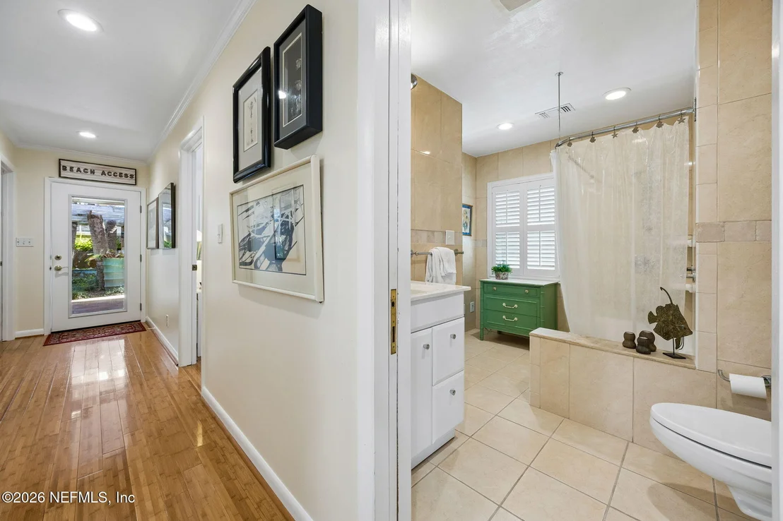 Photo of 1055 OCEAN Boulevard