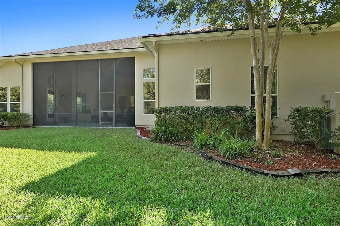 Photo of 305 TAVISTOCK Drive