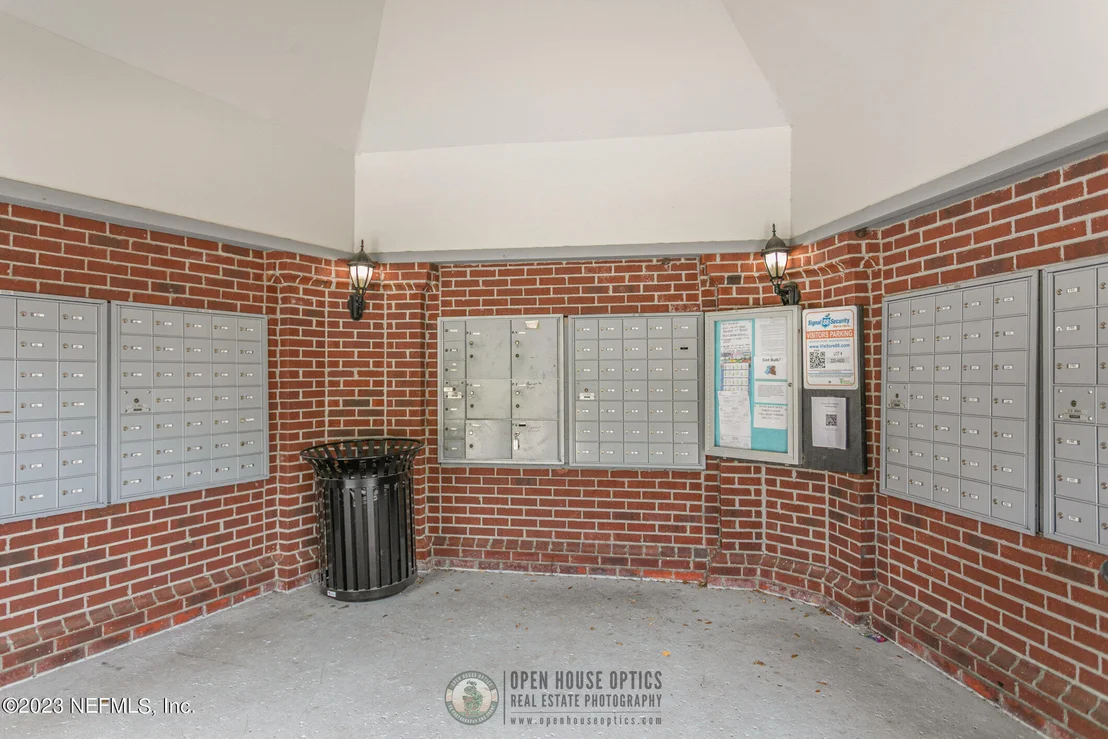 Photo of 10133 DELPOINT Lane