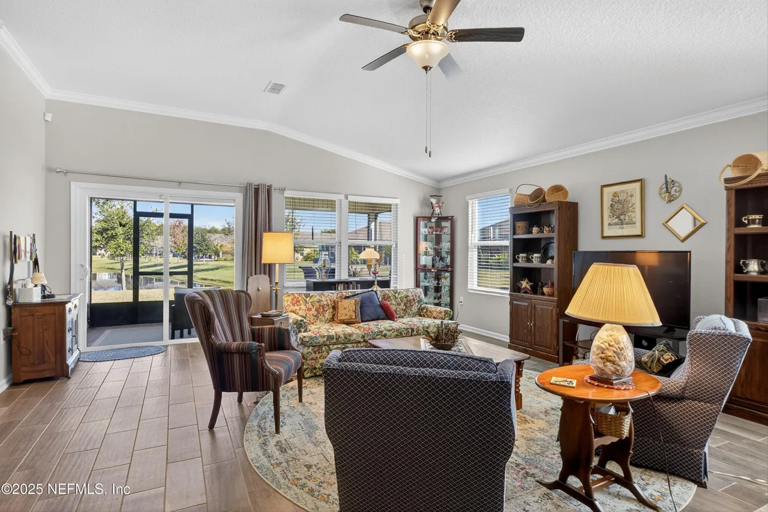 Photo of 70 SPOONBILL Circle