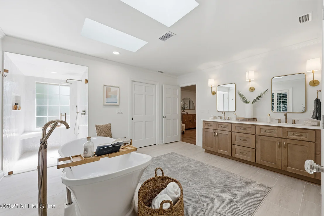 Photo of 8127 MIDDLE FORK Lane