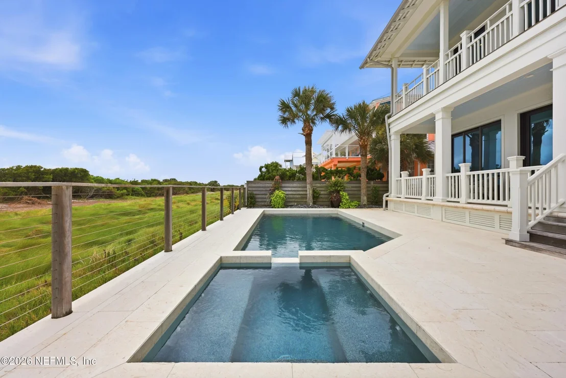 Photo of 688 OCEAN PALM Way