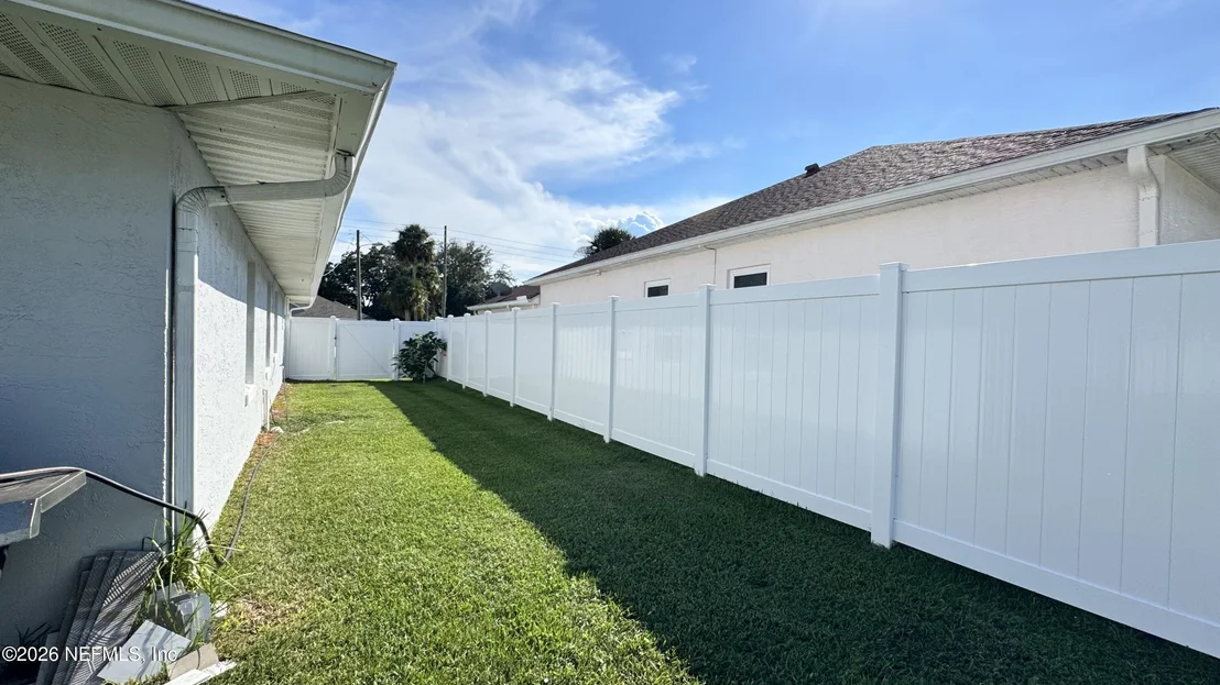Photo of 8 WHIPPOORWILL Drive