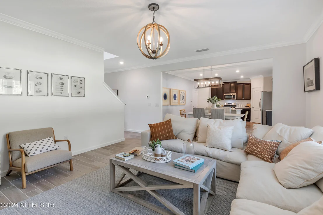 Photo of 44 BELLAIRE Isle(s)