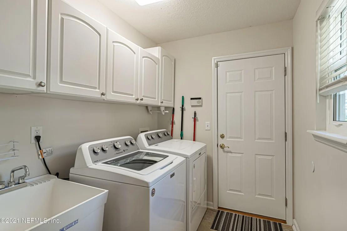 Photo of 721 GREYSTONE Lane