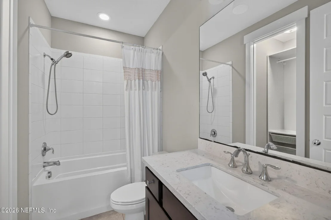 Photo of 1026 GLENNEYRE Circle