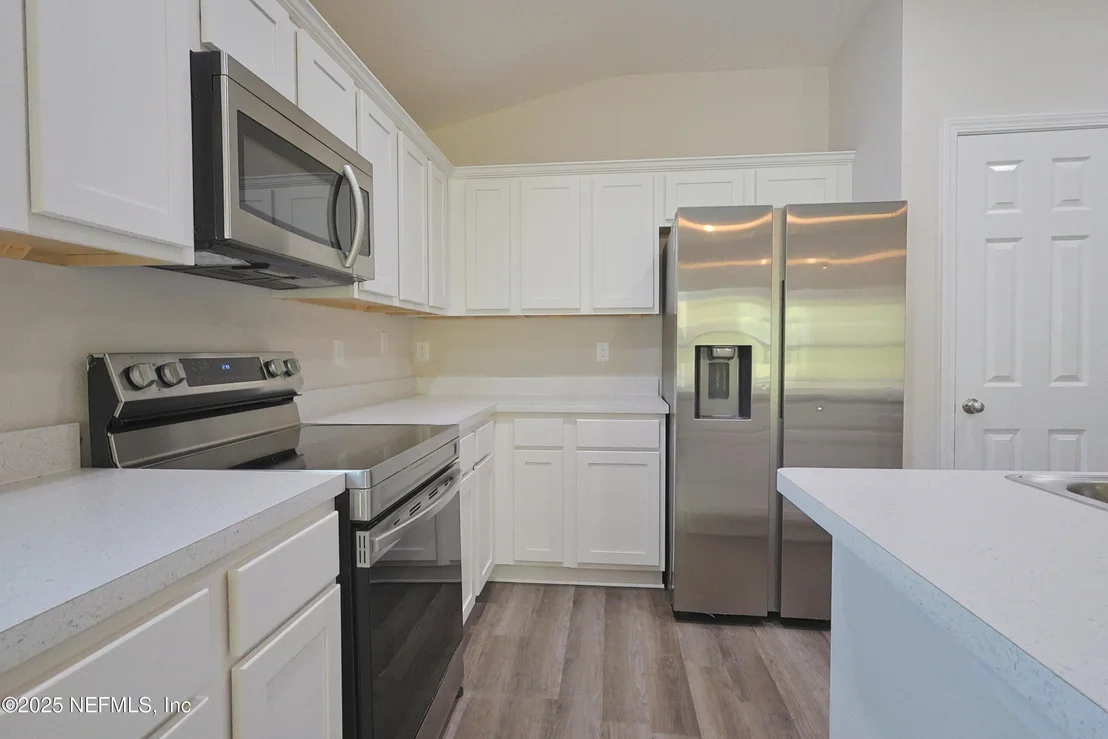 Photo of 52 PEPPERMINT Avenue