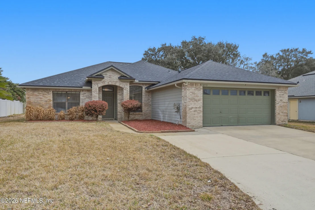 Photo of 2103 FOREST GATE Drive W