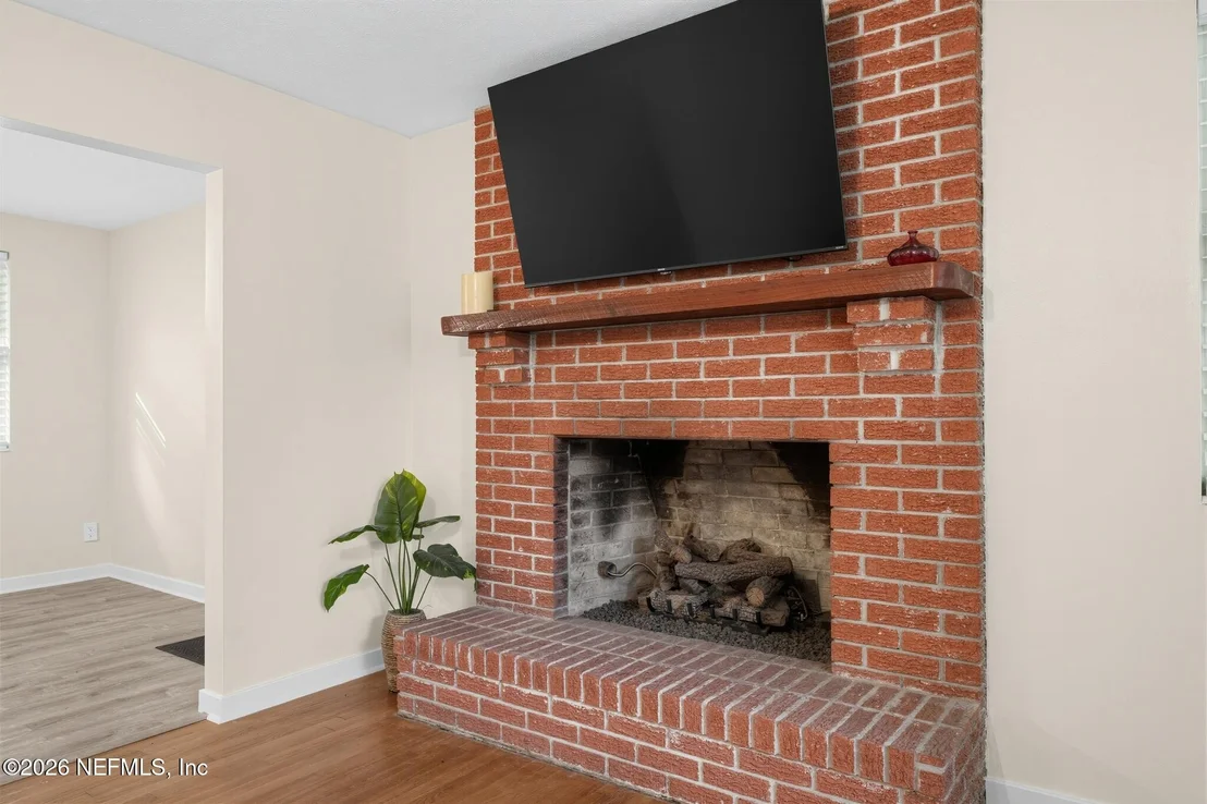 Photo of 450370 STATE ROAD 200