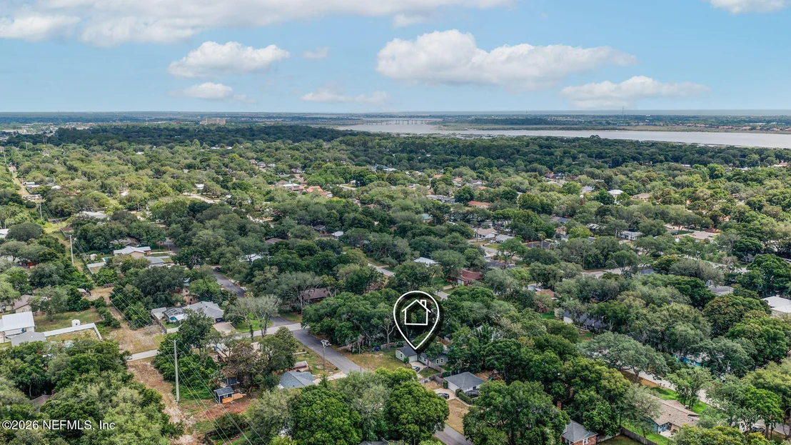 Photo of 507 GENTIAN Road