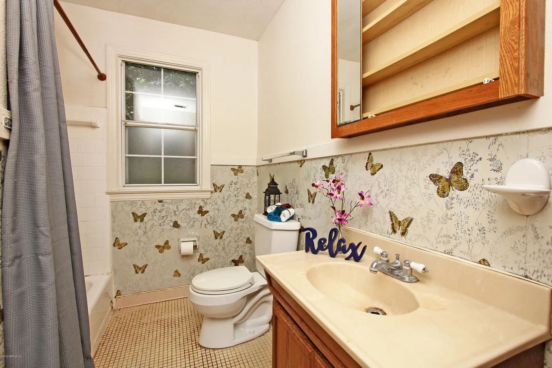 Photo of 2343 HILLTOP Boulevard