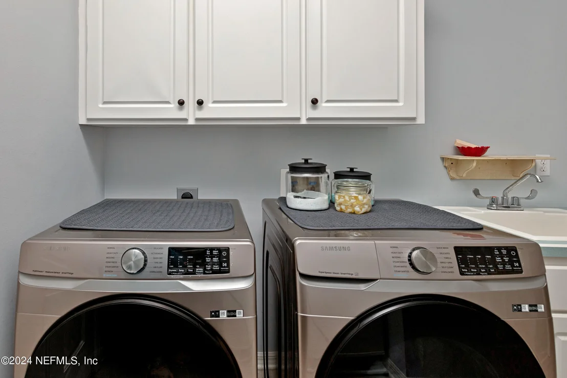 Photo of 4542 SE 3RD Place