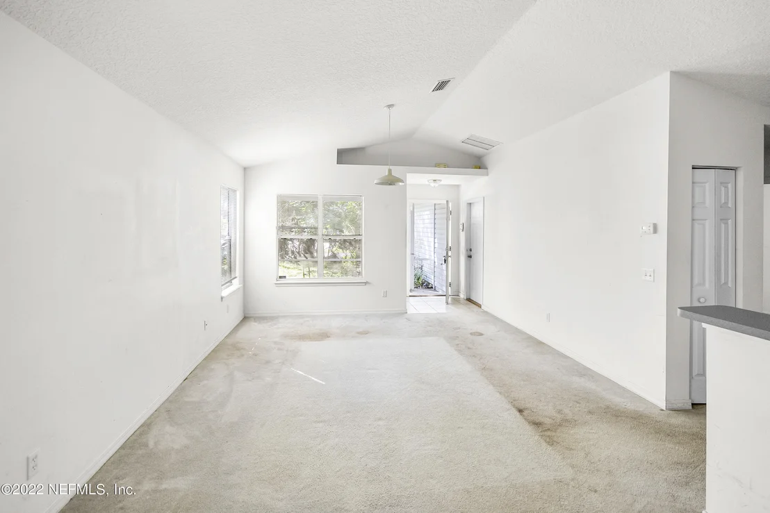 Photo of 232 NESMITH Avenue