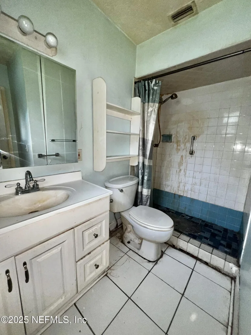 Photo of 2731 HOWARD Road