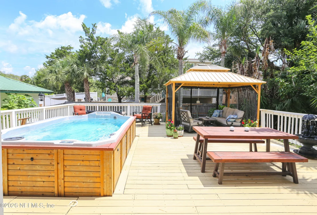 Photo of 304 GENOA Road