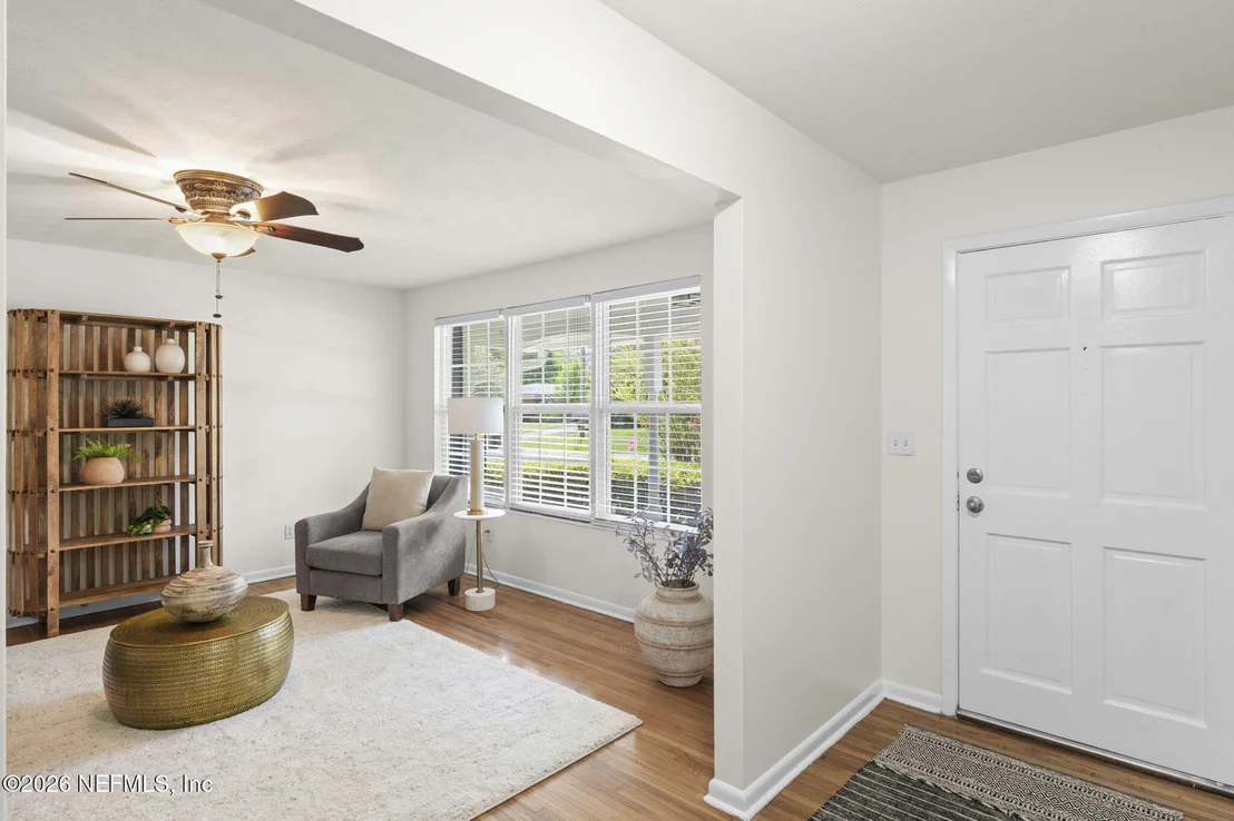 Photo of 3333 PICADILLY Lane