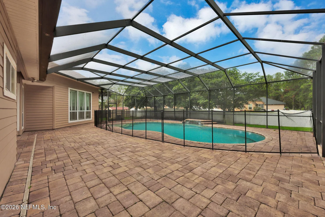 Photo of 879 SONGBIRD Drive