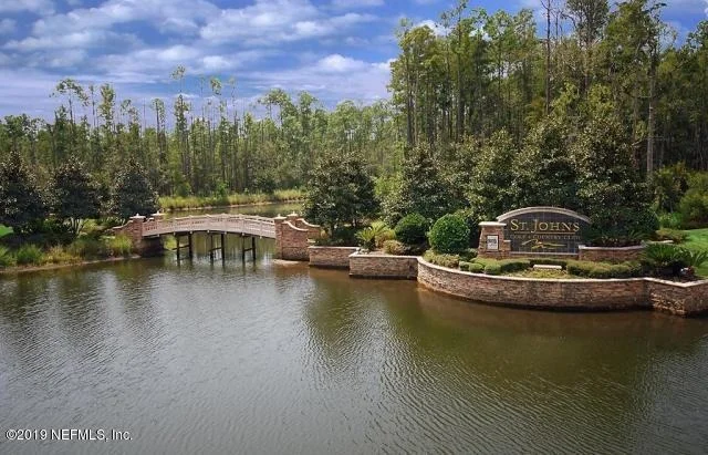 Photo of 821 EAGLE POINT Drive