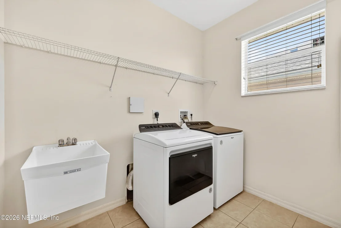 Photo of 1017 RIDGEWOOD Lane