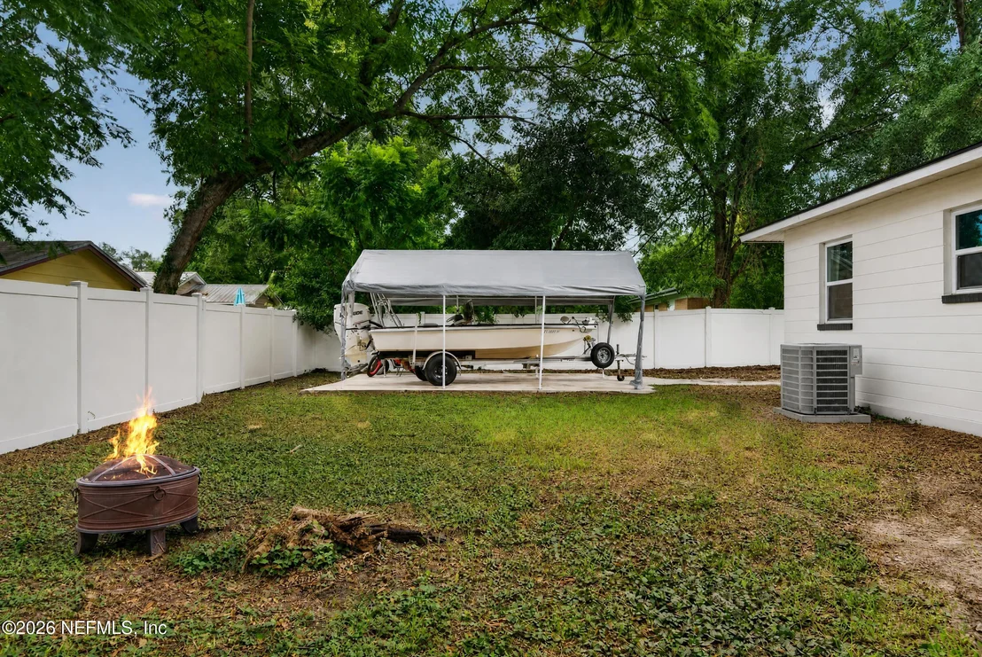 Photo of 4547 ALPHA Avenue