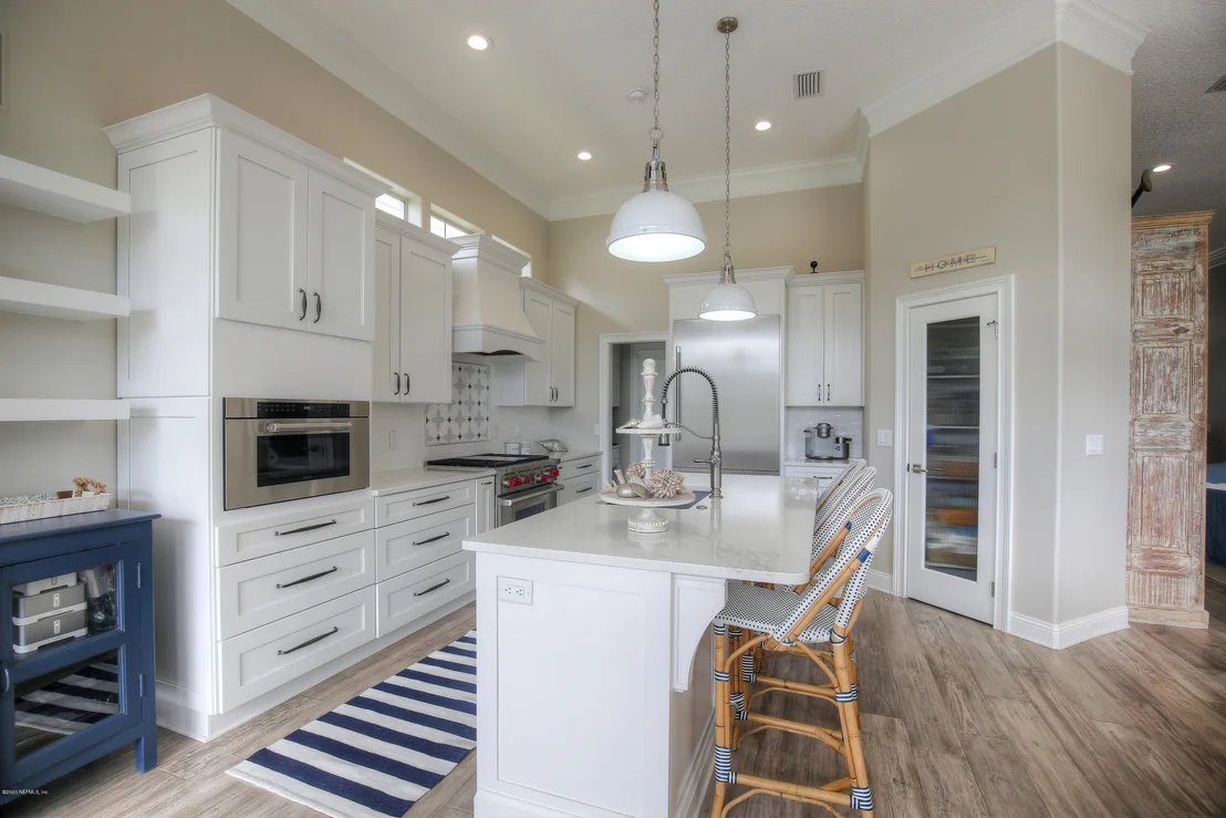 Photo of 232 LAUREL Lane