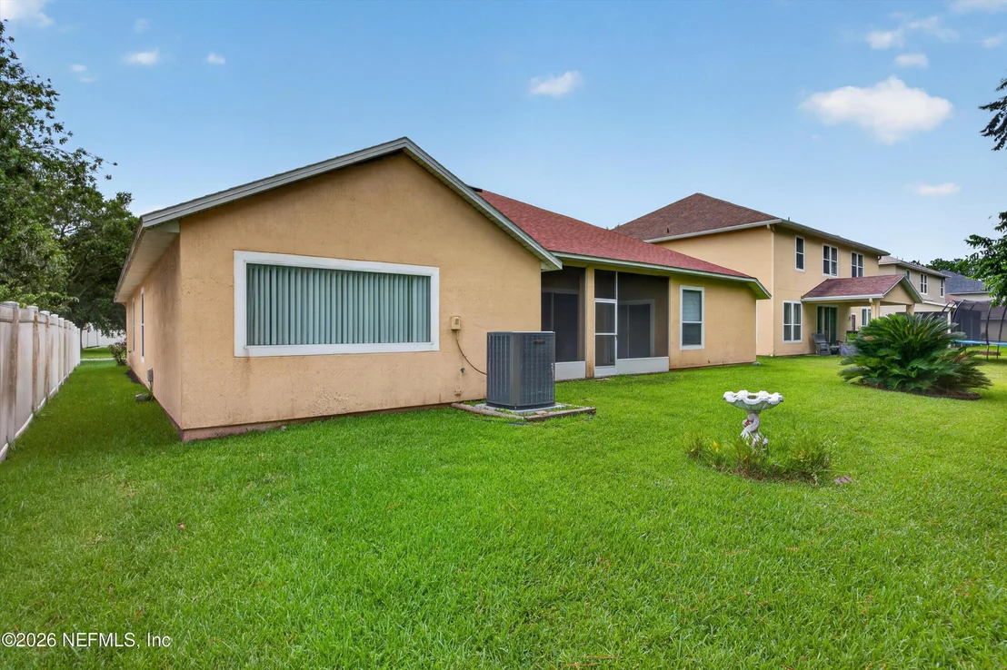 Photo of 635 WAKEVIEW Drive