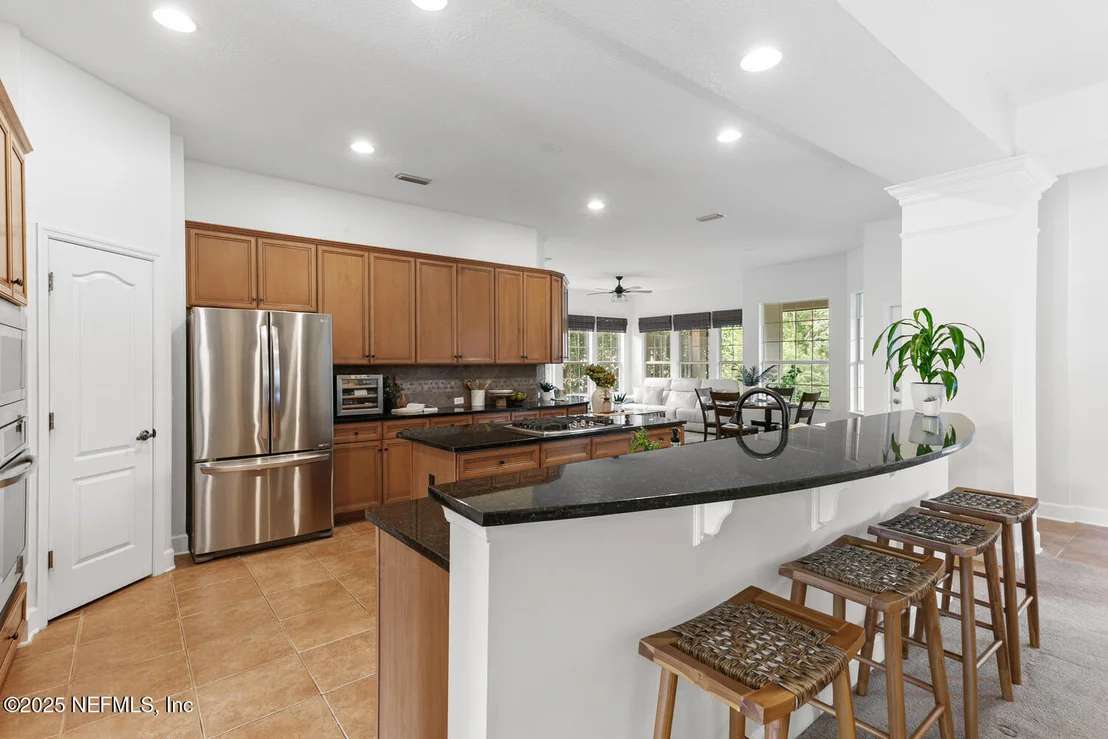 Photo of 148 LA MESA Drive