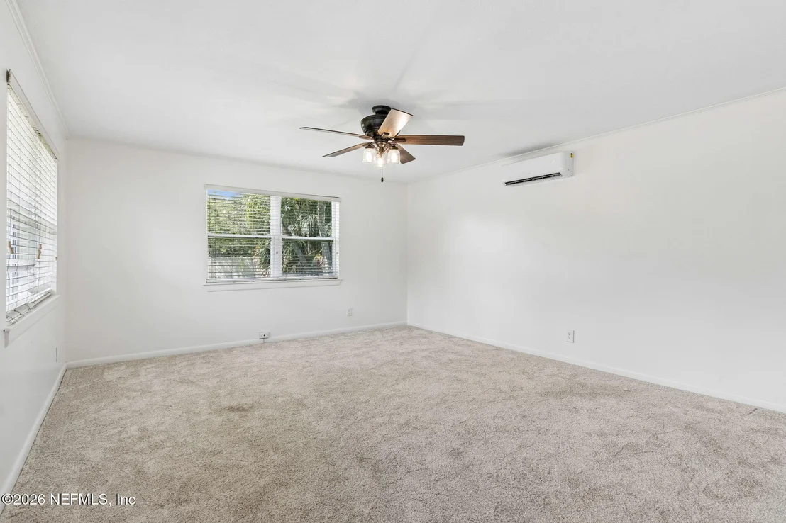 Photo of 915 OLD GROVE Manor