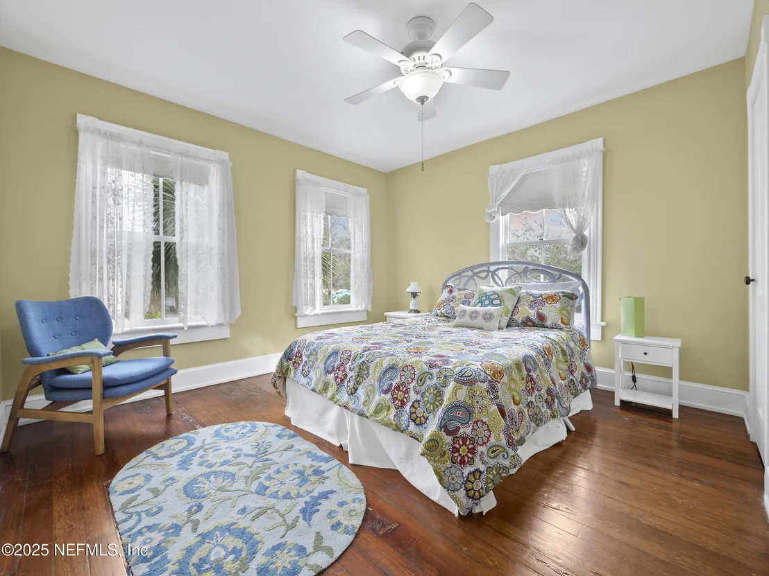 Photo of 66 WEEDEN Street