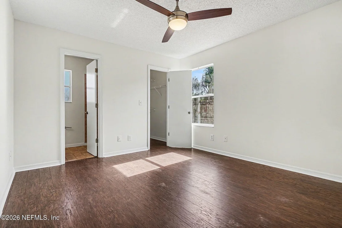 Photo of 2898 N 10TH Street