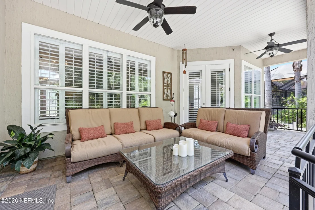 Photo of 828 RILEY Lane