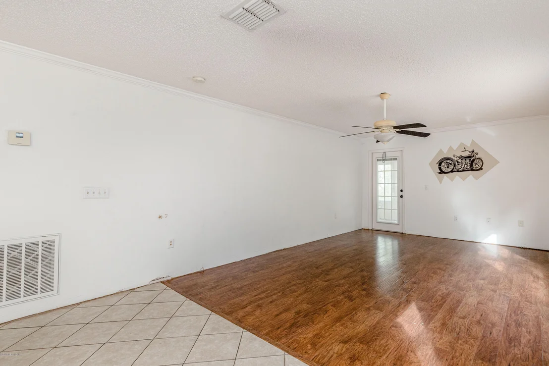 Photo of 4016 HALF MOON Circle