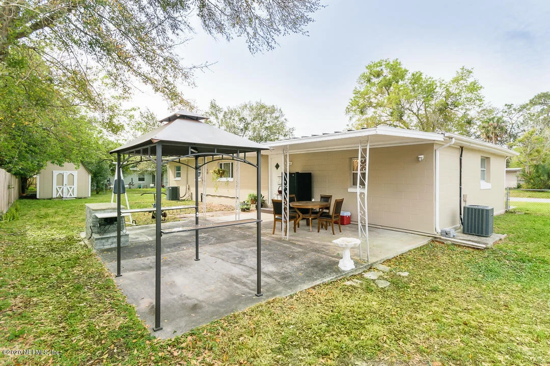 Photo of 7004 PELLIAS Road