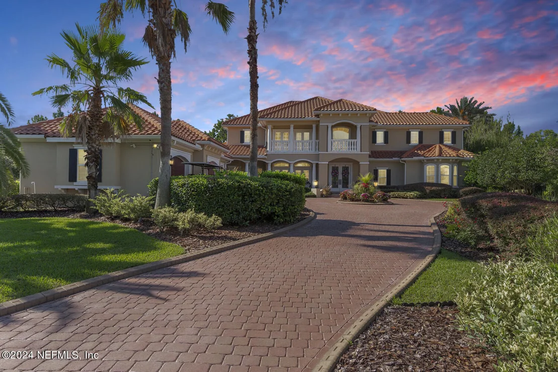Photo of 752 PROMENADE POINTE Drive