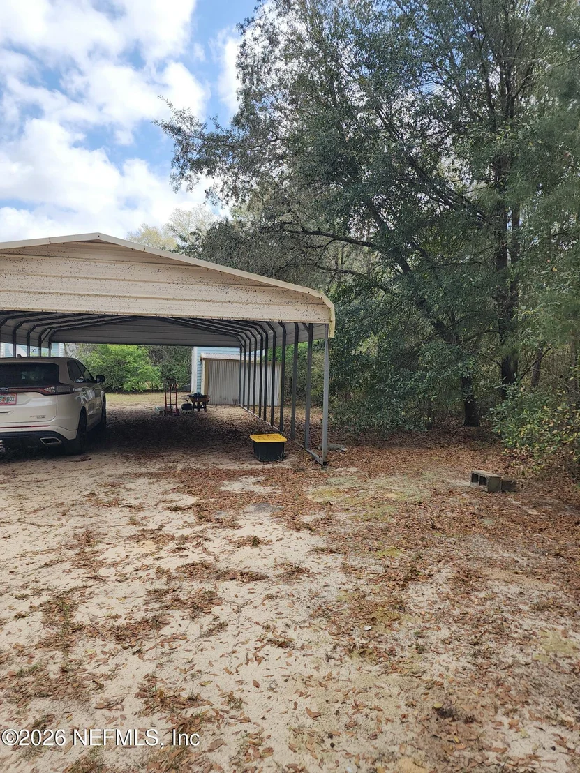 Photo of 231 LAKEVIEW Court