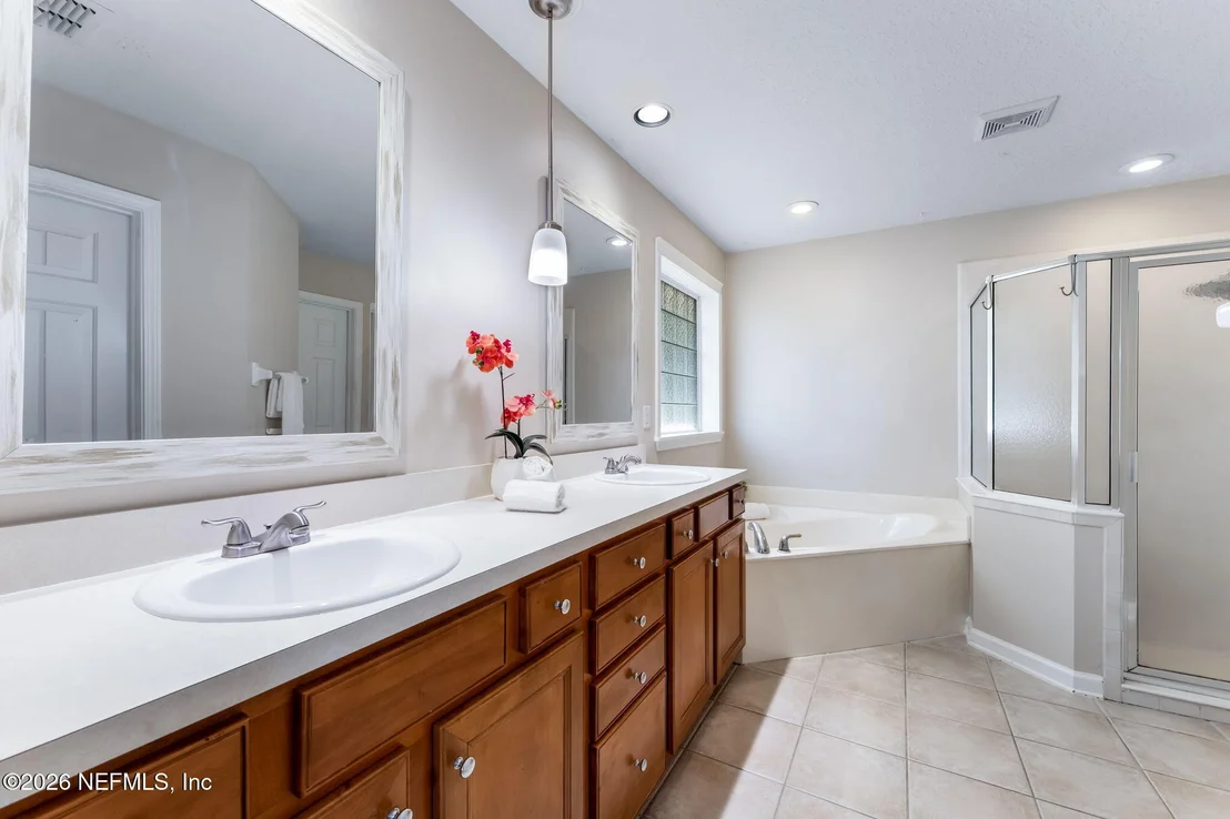 Photo of 464 JOHNS CREEK Parkway