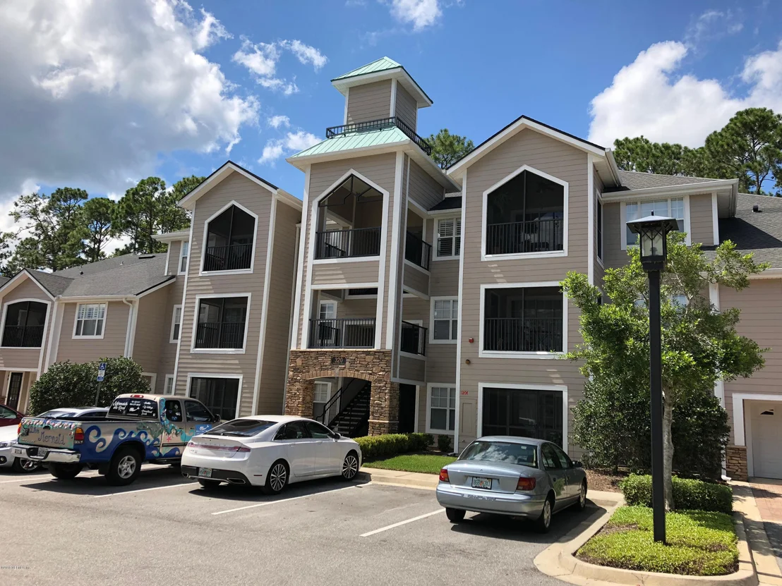 Photo of Unit 101 at 320 RYDER CUP Circle