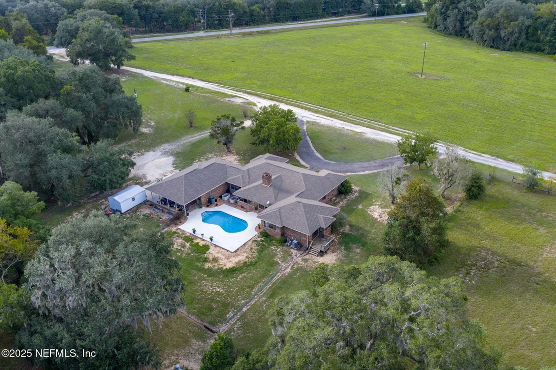 Photo of 105 DAIRY Road