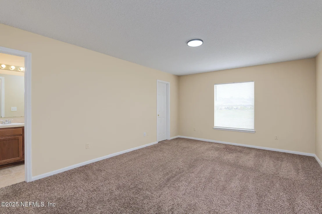 Photo of 11673 ROLLING RIVER Boulevard