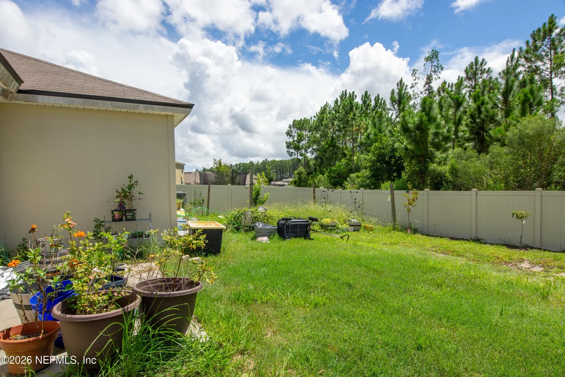 Photo of 65378 RIVER GLEN Parkway