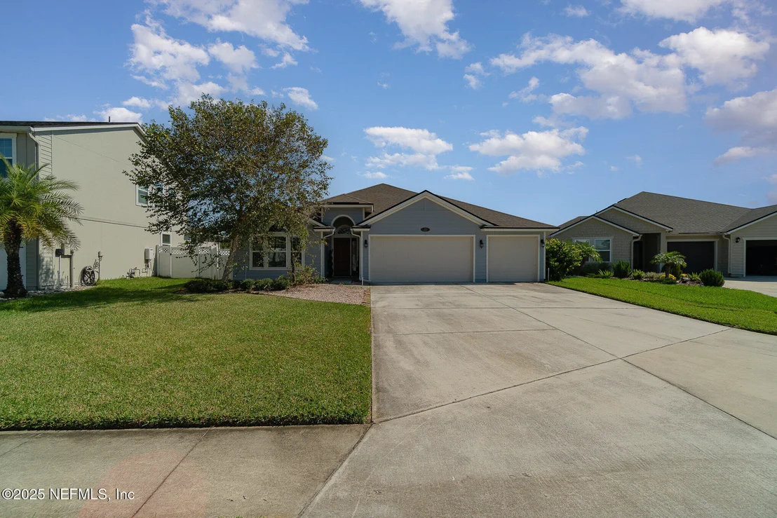 Photo of 23 BAGPIPE Court