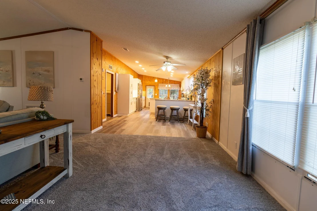 Photo of 104 BREEZEWOOD Circle
