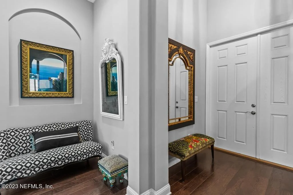 Photo of 1604 SUGAR LOAF Lane
