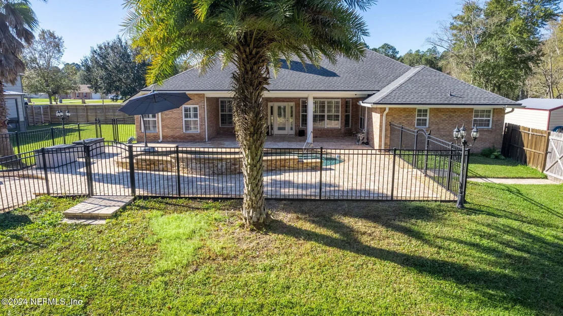 Photo of 44017 GREEN MEADOWS Lane