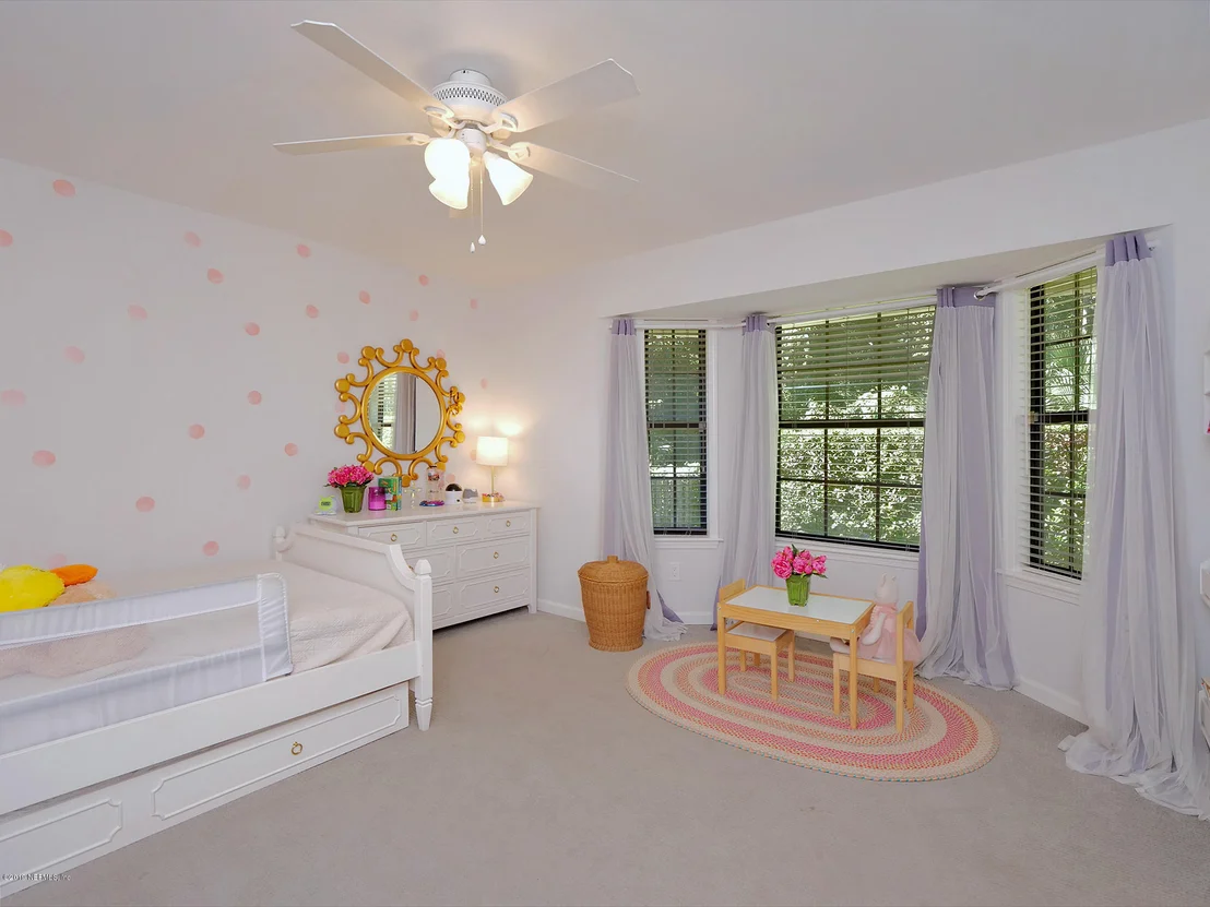 Photo of 235 OCEANFOREST Drive N