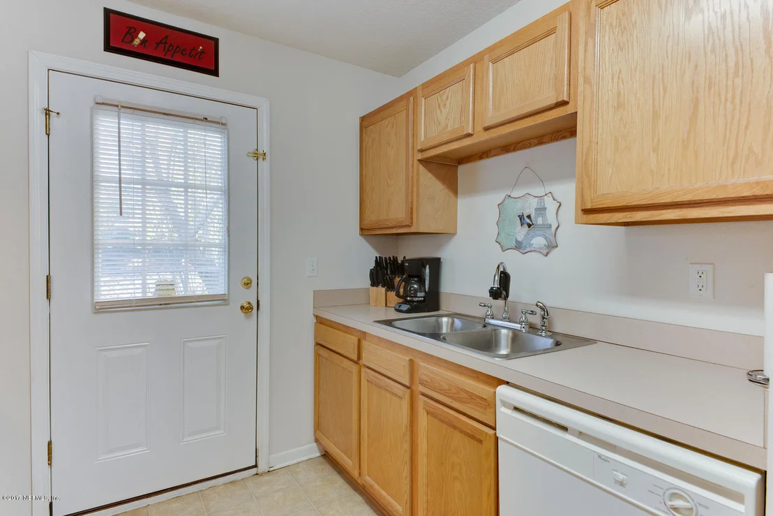 Photo of 10328 BRADLEY Road