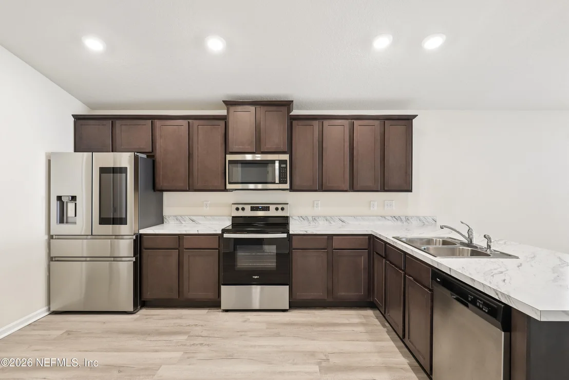 Photo of 8076 DANCING FOX Street