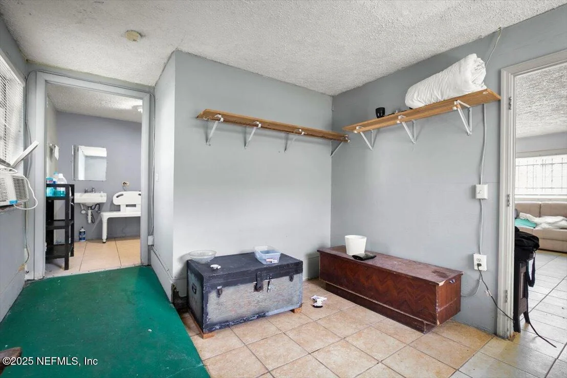 Photo of 412 KING Street