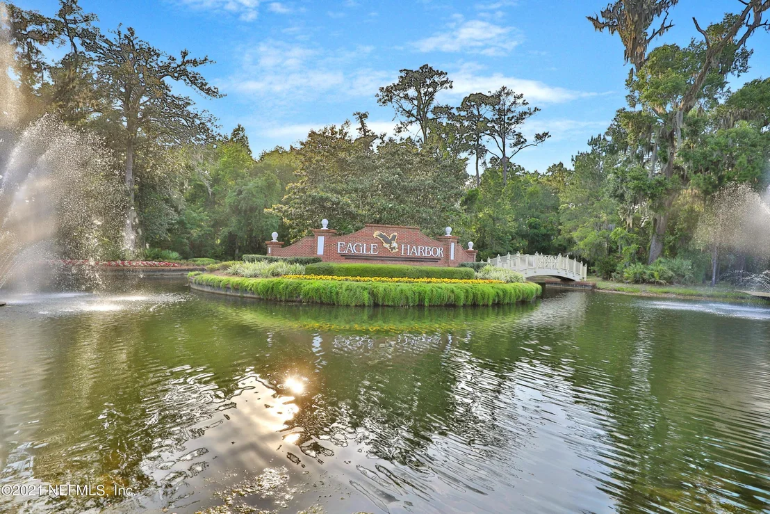 Photo of 1412 COURSE VIEW Drive