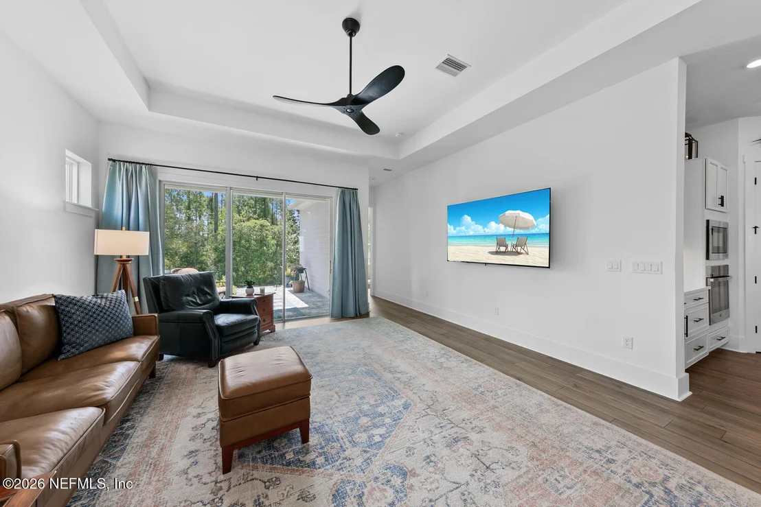 Photo of 305 BLUE HAMPTON Drive